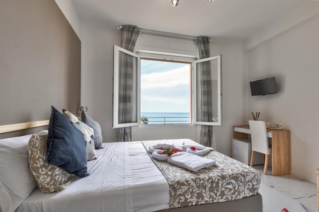 Sofia Holiday Hotell Riomaggiore Eksteriør bilde