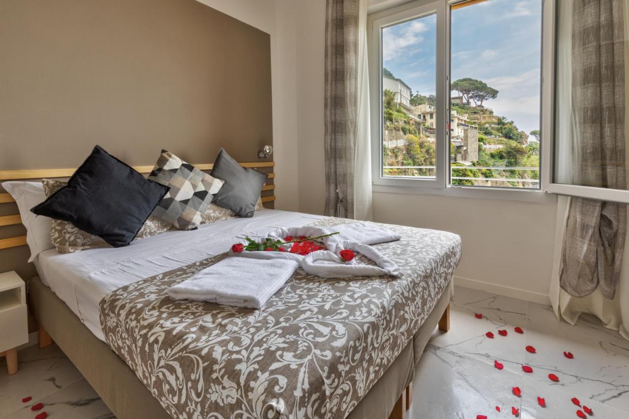 Sofia Holiday Hotell Riomaggiore Eksteriør bilde