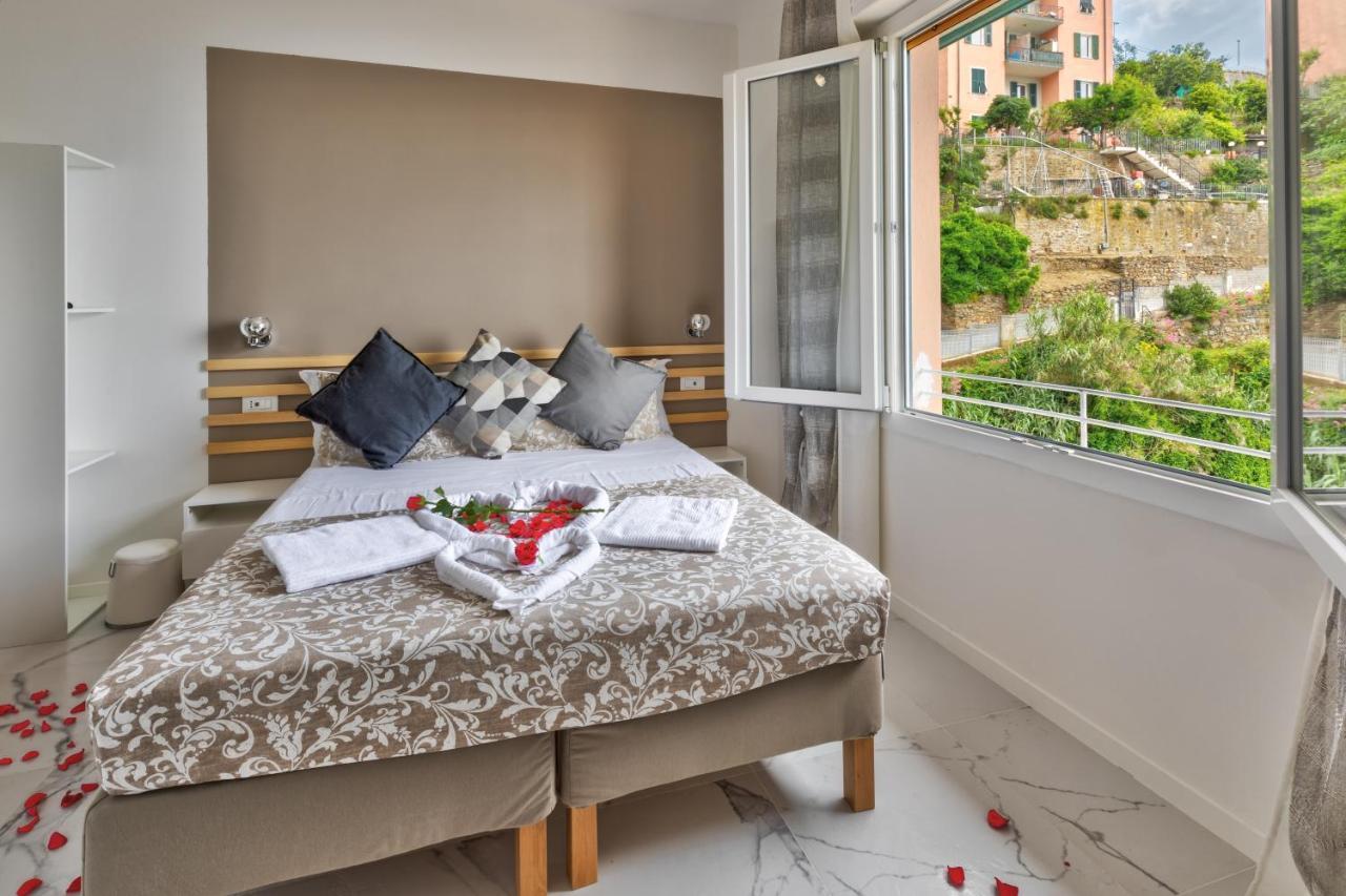 Sofia Holiday Hotell Riomaggiore Eksteriør bilde